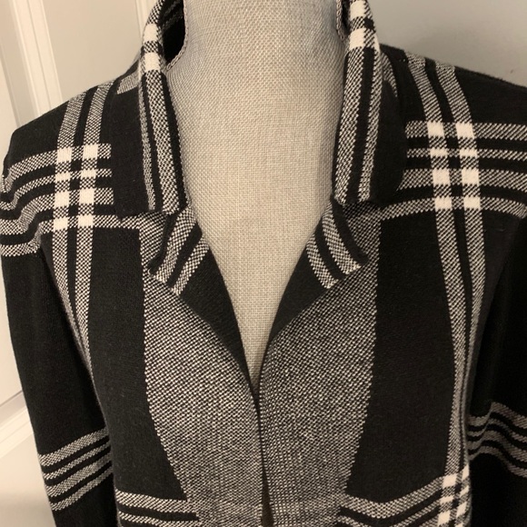 NWT Black/white Grid coat by Elle Fab Sz Medium - Picture 11 of 11